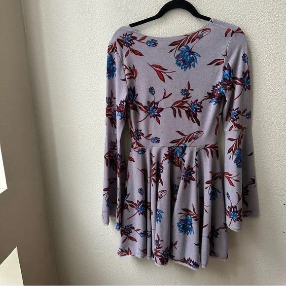kimchi blue urban outfitters purple floral trumpet sleeve skater dress womens M - Picture 3 of 8